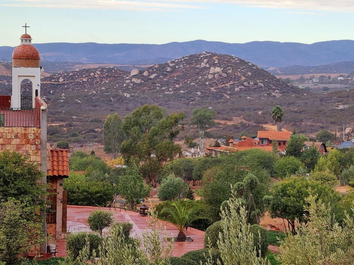バジェ・デ・グアダルーペ Vina Calabria Bed & Breakfast エクステリア 写真