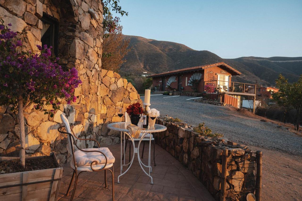 バジェ・デ・グアダルーペ Vina Calabria Bed & Breakfast エクステリア 写真