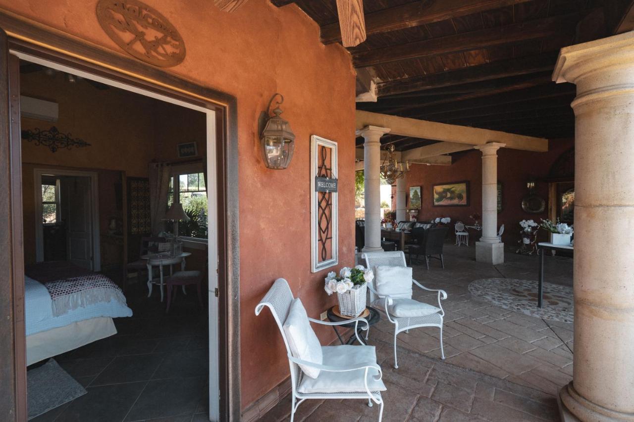 バジェ・デ・グアダルーペ Vina Calabria Bed & Breakfast エクステリア 写真