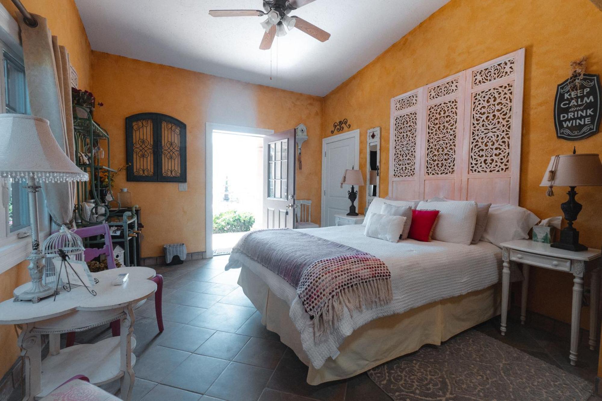 バジェ・デ・グアダルーペ Vina Calabria Bed & Breakfast エクステリア 写真