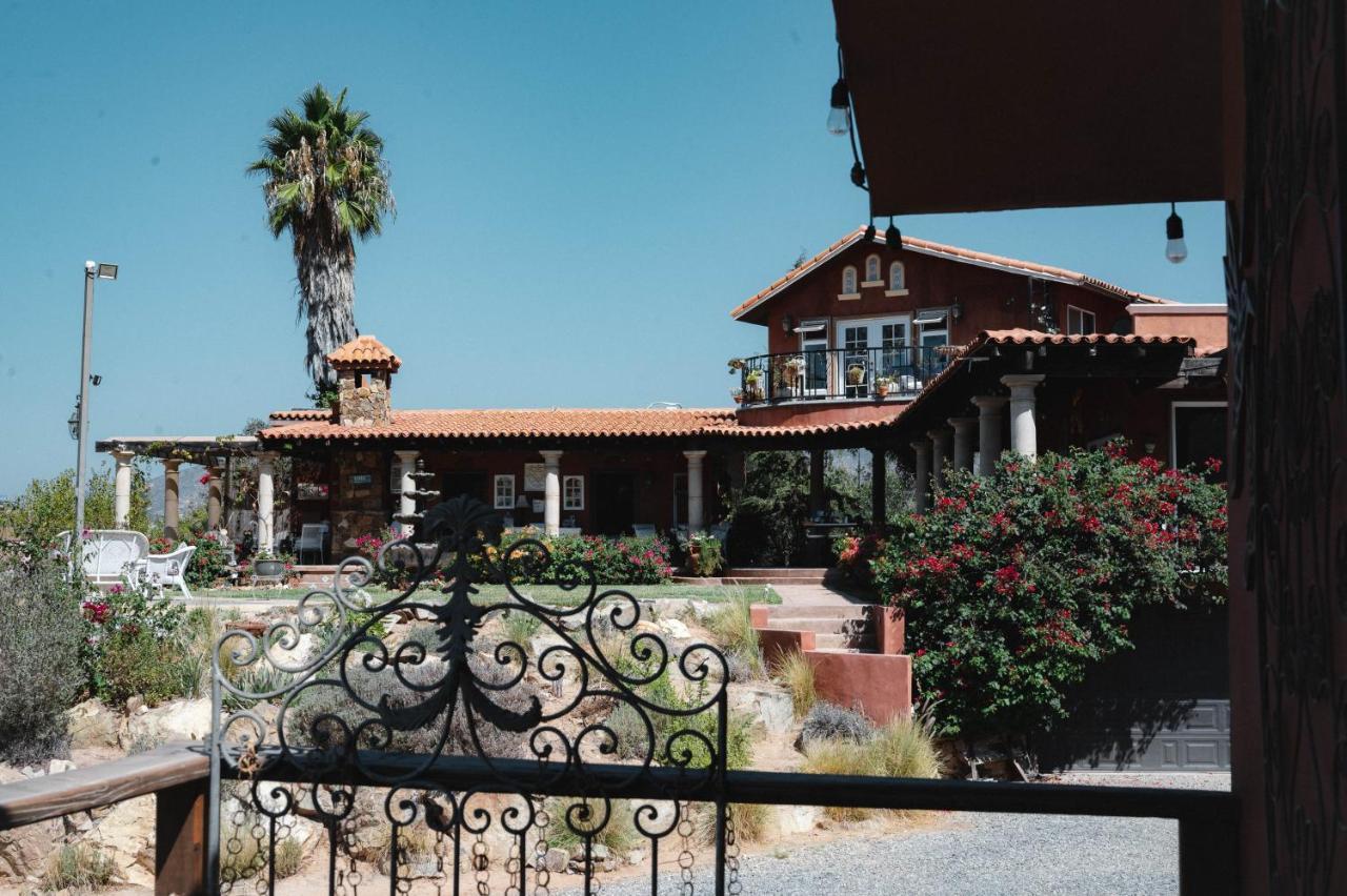 バジェ・デ・グアダルーペ Vina Calabria Bed & Breakfast エクステリア 写真