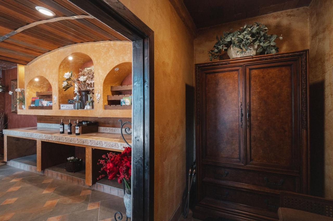 バジェ・デ・グアダルーペ Vina Calabria Bed & Breakfast エクステリア 写真