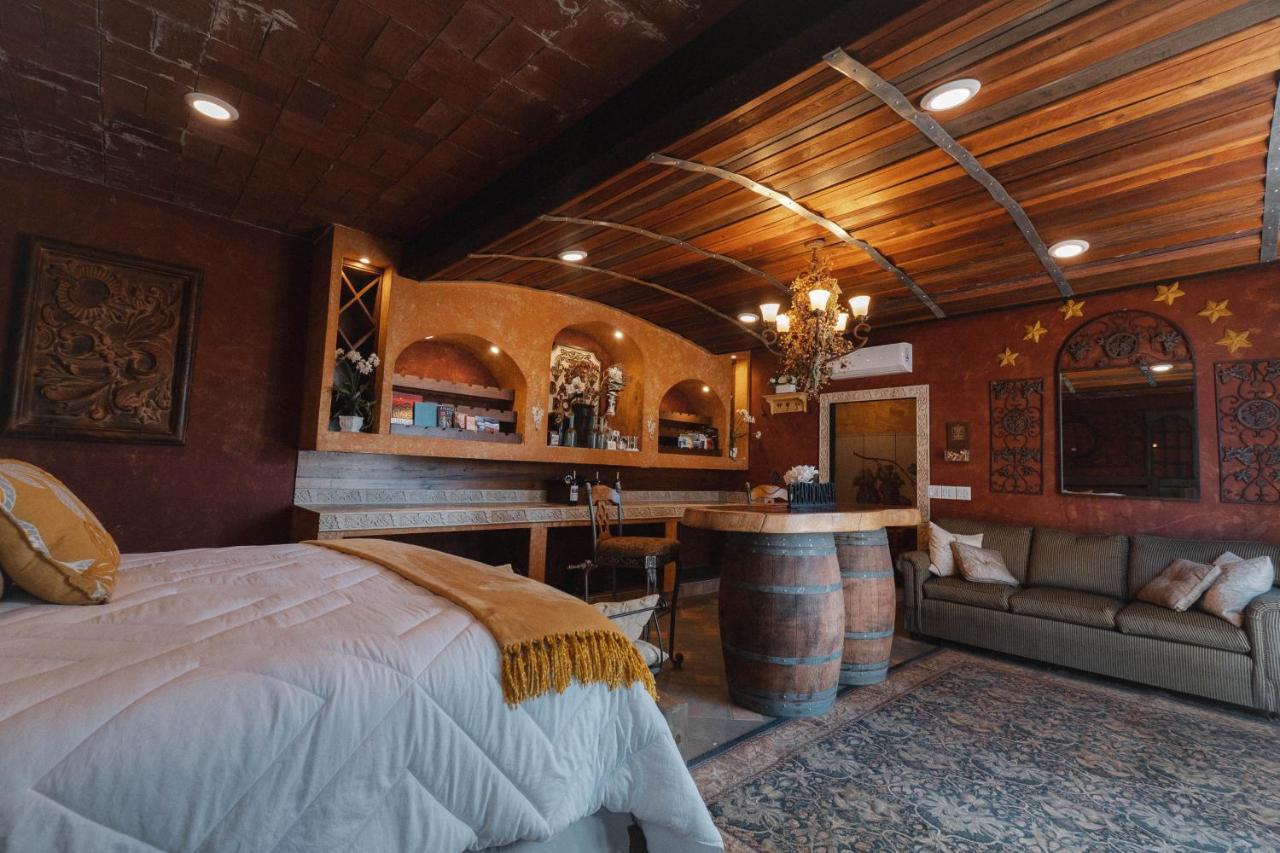 バジェ・デ・グアダルーペ Vina Calabria Bed & Breakfast エクステリア 写真