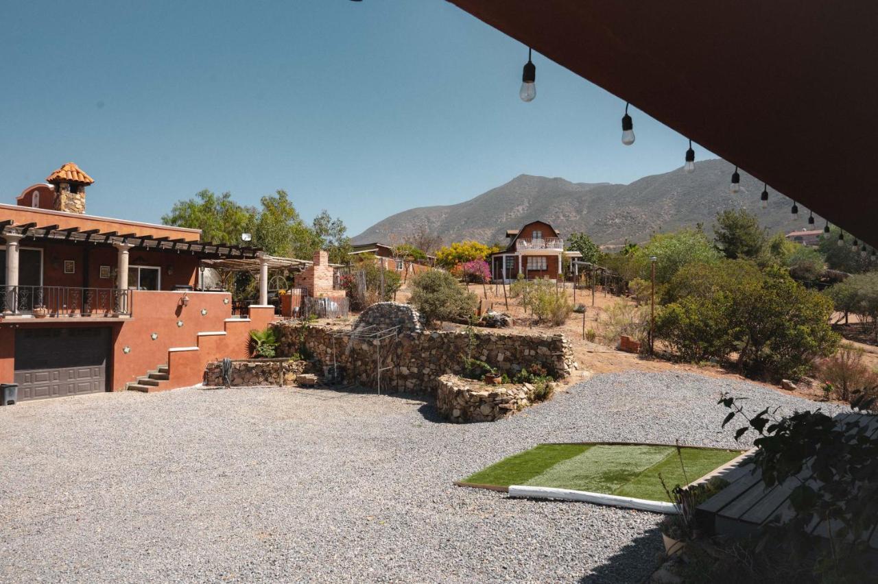 バジェ・デ・グアダルーペ Vina Calabria Bed & Breakfast エクステリア 写真