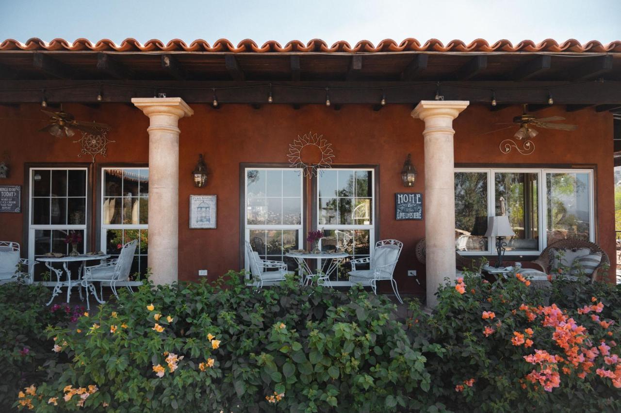 バジェ・デ・グアダルーペ Vina Calabria Bed & Breakfast エクステリア 写真