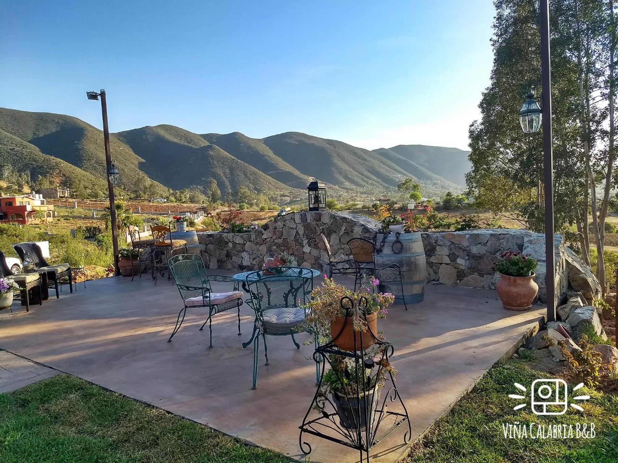 バジェ・デ・グアダルーペ Vina Calabria Bed & Breakfast エクステリア 写真